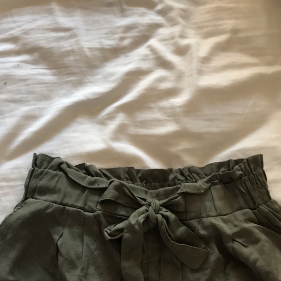 Army green shorts - Picture 2 of 2